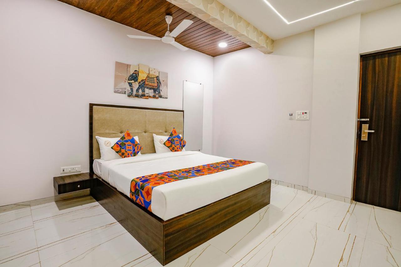 Fabhotel Swaraj Shirgaon  Zewnętrze zdjęcie